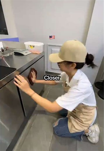 Closing Time vs Opening Time: A Humorous Take