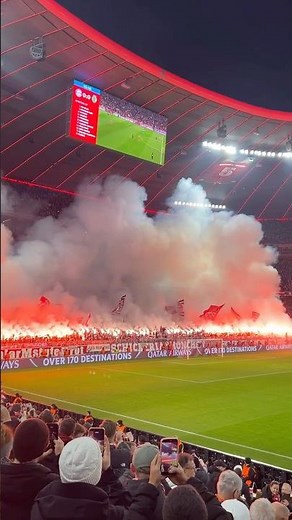 Südkurve München Ultras INSANE PYRO PARTY! | Bayern 3-1 Sporting | Champions League