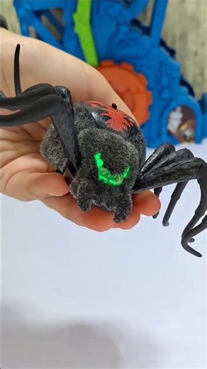 The Most Realistic Toy Spider Ever! 🔥
