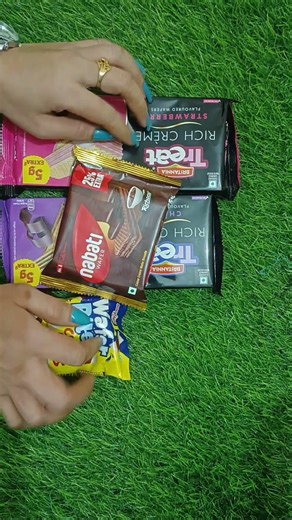 Different Flavour Wafer Can ASMR 🍓🍫🥭 | Crunchy & Satisfying Sounds!