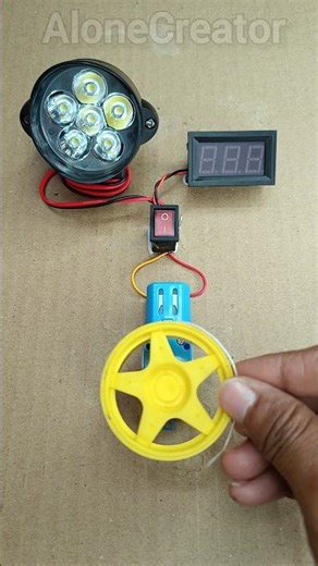 Powering Headlight & Voltmeter Using 2 Metal Gear Motors #tech #diy #innovation