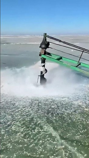 Mechanical Auger Breaking Ice & Digging Sand