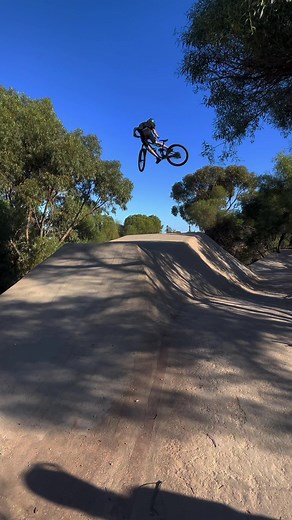 BMX Biking Stunts: Thrilling Tricks and Dynamic Moves
