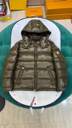 Hype by Afnan. on Instagram: "#HypeAfnan #GrailedAfnan #streetwear #luxurylifestyle #mensfashion"