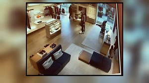 Police in Washington say a 17-year-old thief ripped off handbags worth $18,000 but didn't get away because he ran into a plate glass window — knocking himself out. (Video: Bellevue Police Department) Story: https://bit.ly/3UtTilK | FOX26
