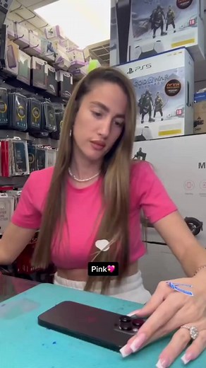 Pink back screen protector for the iPhone #tamarshabi | Tamar Shabi12