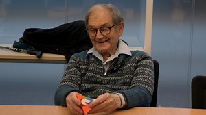 We get a lot of advice about getting a good night's sleep. You know, circadian rhythm, a solid 7-9 hours etc., but it is not so easy when your mathematical mind is ticking. Sleep and other stories from Roger Penrose. PS: Yes, he does the puzzle. Stay tuned. | Oxford Mathematics