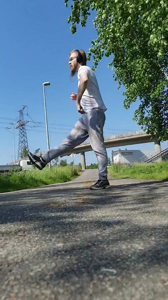 Speedcore Dance Challenge by Kobyaro | How Fast Can You Step?