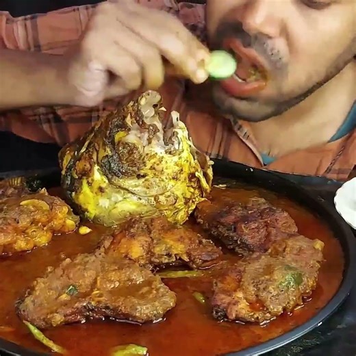 fish head masala eating shorts #shortsvideos #shortseating #fishheadcurry #mukbang