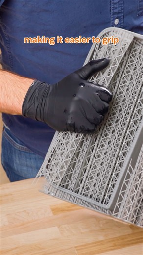 Formlabs on Instagram: "Support removal just got easier. PreForm 3.44 introduces Bundled Supports, a new option that groups support pillars into independent bundles instead of an interconnected structure. This makes it easier to grip and remove supports one at a time, especially for large surfaces or tricky cavities, while leaving a finer surface finish with less post-processing. Try it out in PreForm 3.44 and let us know what you think. Learn more about the new features here: https://bit.ly/42G