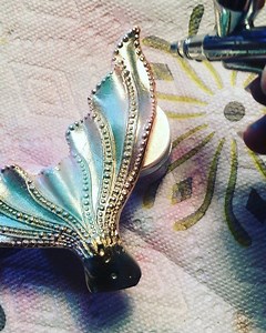 Fondant mermaid tail in the making using the perfect gold highlighter by Cakes by Angela Morrison 🐬🎂💗 | Cakes by R.C.