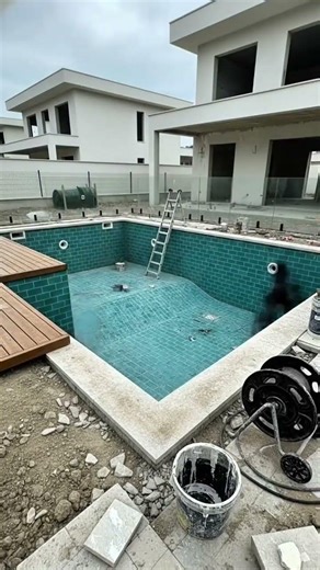 Make normal pool 🏊 #shorts