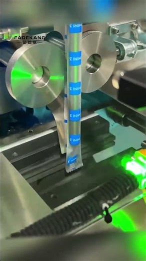 Screws counting and packing machine #countingmachine #screwspackingmachine #packingmachine #vertical