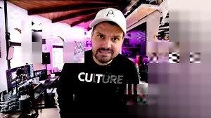 Notice How long my first section is cut. Focusing on the interior shape is 🔑 then finish the cut choosing your parameter line shape | Free Salon Education