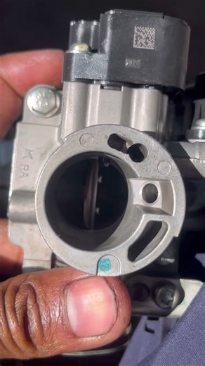 Throttle body Bs6 🫨😱 #automobile #facts #bs6 #splendor