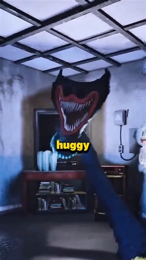 How does HUGGY WUGGY attack you in each episode of POPPY PLAYTIME?