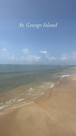St. George Island, Florida! #stgeorgeisland #collinsvacationrentals #familybeachvacation #1beachinamerica | Collins Vacation Rentals