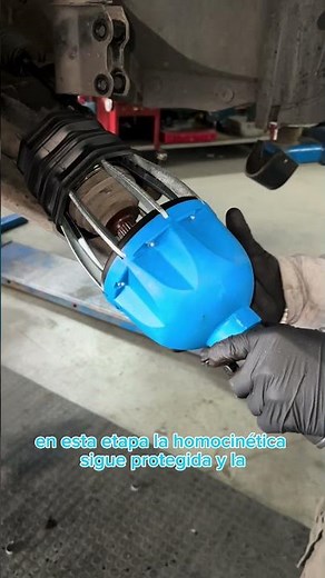 Si el fuelle no está roto, lo mejor es el cambio preventivo y mejor con la maquina montadora