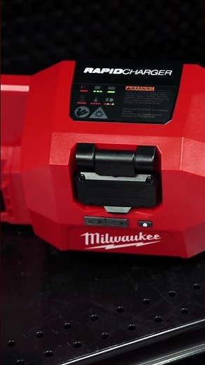 The new Milwaukee M18™ & M12™ Gangbox Rapid Charger arrived!