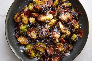 Crispy Roasted Brussels Sprouts with Bacon