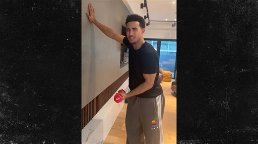 76ers' Jared McCain Tears UCL In Thumb Day After Bench-Press Joke