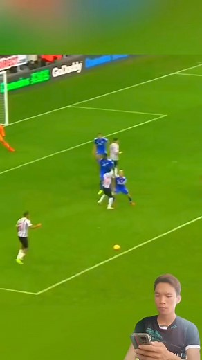 Respect moments in football🫡 | Steve the Red