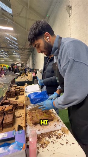 Faheem Patel on Instagram: "800 BROWNIES IN 5 HOURS‼️ IM BACK WITH ANOTHER VIDEO - i was at kick off for Zr training Fun day event and it was amazing! The fireworks were a buzz and being back at kick off is always good 🙂 This week the worst that happened happened. MY DAMN OVEN STOPPED WORKING AND IT WAS SO ANNOYING - this hasn’t happened to me in a year and it could’ve literally caused a house fire 🥲if someone wants to gift me a new oven GO FOR IT. Thank you to @zr_training for holding such an