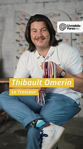 Cap sur Billom pour découvrir le savoir-faire de Thibault omerin, Le Tresseur, qui relance le savoir-faire du lacet avec fierté du made in auvergne et éco-responsabilité. Entre tradition et innovation, le Tresseur pérennise les savoir-faire locaux tout en inventant son propre style. ✨ Thibault incarne cette nouvelle génération d’entrepreneurs qui choisissent le Livradois-Forez pour entreprendre autrement, en alliant passion, authenticité et ancrage territorial. 🔎 Osez entreprendre là où vos val