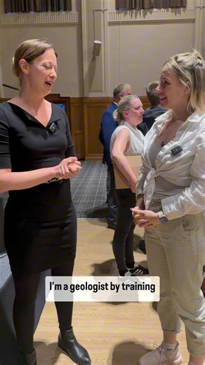 Last week I was invited to attend one of the events associated with the European Lunar Symposium, which was an amazing conference hosted by @theopenuniversity Scotland. This was the first time the event was held in Scotland bringing together the industry leaders in space exploration, science and engineering from institutions such as NASA, ESA, JAXA and UKSA. The gathering brought 150 leading figures from the international lunar science and exploration community in Scotland. I had such a brillian