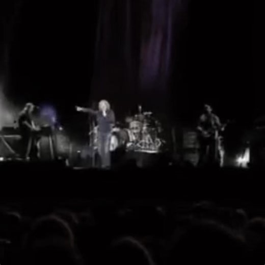 Simply Red - You Make Me Feel Brand New | Music Madness