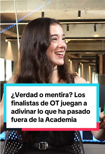Cristina, Olivia y Tinho, ganadora y finalistas de 'OT 2025', reaccionan a los titulares que se han perdido durante su estancia en la Academia. ¿Han cancelado 'Gran Hermano'? ¿Se coló un micro abierto de Abraham Mateo en una gala 0? ¿Prime Video está preparando un remake español de 'El verano en que me enamoré? ¿Qué ha pasado con las Campanadas de Buenafuente ? #ot2025 #olivia #tinho #cristinaot