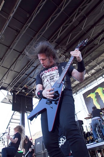 Exodus Performs "Piranha" with Max Cavalera of Soulfly, Sepultura and Cavalera Conspiracy -