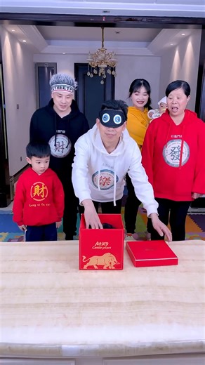 Blind Audition Challenge Men Dressed As Women Are Amazing! #Funny #Partygame #Familychallenge | Family Games Media