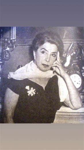 31 de Octubre de 1969 Fallece Lola Membrives. Dolores "Lola" Membrives Fernández ,nace en Buenos Aires, 28 de junio de 1885,muere en Buenos Aires, 31 de octubre de 1969, fue una actriz argentina, afincada en España. Hija de emigrantes españoles, sus primeros pasos sobre los escenarios los dio actuando como tonadillera, y debutó en Madrid en 1904, en el Teatro Apolo de Madrid, con la obra La viejecita (junio de 1904), aunque el año anterior ya había trabajado en el teatro Eldorado de Barcelona. A