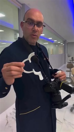 5.8K reactions · 259 shares | Retractor & Anti-fog mirror  You can buy it on Dentiphoto.com. Link in profile @dentiphoto Dr ortodontiadrcarlos #dental #dentist #dentistry #dentaltips #dentalcourses #dentalphotography #dentiphoto #dentalassistant #dentalaccessories #dentalmakeover #dentalstudent | Dental Photography Shop | Facebook