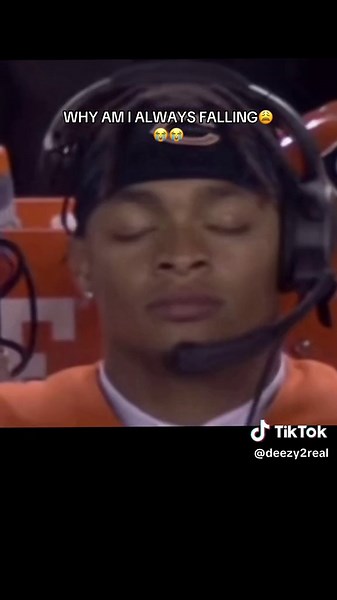 and i didn’t slide ☹️ #track #lol #funny #running #meme | Running