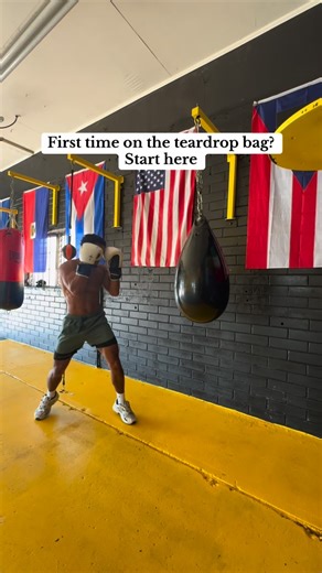 Dante | Personal Trainer | The teardrop bag is about control, not force. Starting simple helps you understand movement and balance. #boxinglife #boxingfans... | Instagram