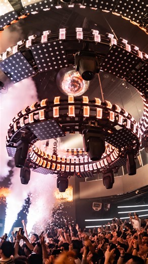 From lights to sound, every detail hit just right. @lostfrequencies took over WAVE TAIPEI, and the night delivered beyond expectations. This is the WAVE experience. ——————————————— 營業時間：週一至週日 所在地址：北市信義區松壽路12號1樓 （ATT4Fun刁民酸菜魚餐廳旁入口） RSVP： 886911439897 LINE官方粉絲團：@ waveclubtaipei WAVE FACEBOOK ：WAVE Club Taipei THE BEST OPEN BAR In Town ATTENTION We only accept original form of passport or ID at check-in gate. Any photocopies or images saved on cell phone are deemed invalid. | WAVE CLUB Taipei