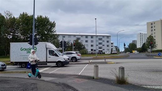 Weather in Reykjavík @Gnodarvogur #Weather What's On, Iceland July 03 @ 14:50. Temp: 13°C/55.4°F, Wind speed: 2,5 m/s, 9 kph, 5.59 mph, Wind direction: 262°,W. Location: Gnoðarvogur - Skeiðarvogur Reykjavík Capital | What's On, Iceland