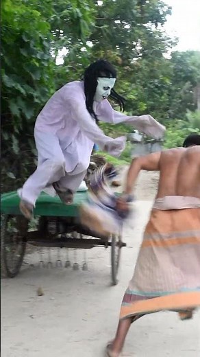 SCARY GHOST ATTACK PRANK ON BATH MAN! #shorts