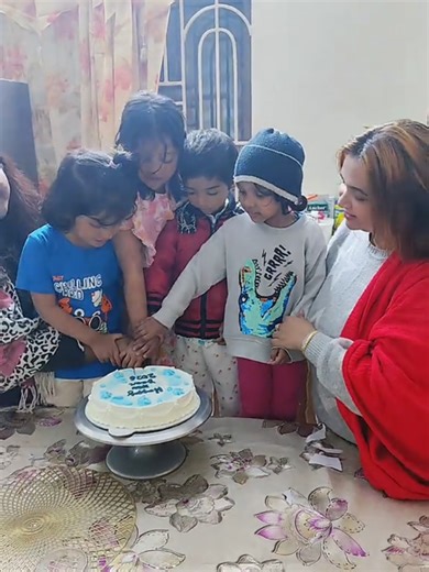 🌼 Naiad Mimia 🌼 (@naiadmimia)’s videos with original sound - Raita's Outfit