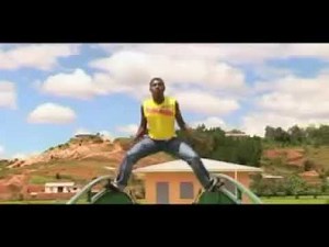 Wawa Salegy - Ahody - Clip officiel