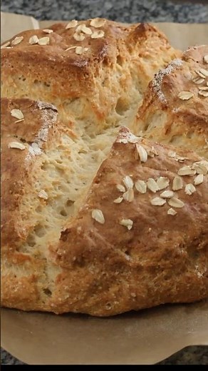 Simple Gluten Free Irish Soda Bread Recipe #glutenfree #bread #easy