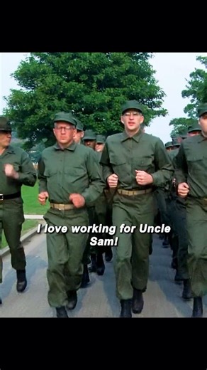 Full Metal Jacket (1987) | Running and Singing