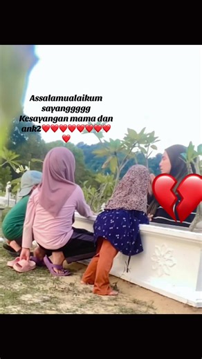 Assalamualaikum babah mama nge ank2 mari jpe bbah ne❤️4bln 10ari bkn waktu sngkt utk mama tggung rindu💔💔anak2 tnjk rmh baru babah kt mama,first tme mama jengguk babah kt rmh babah❤️‍🩹rindu bahh rndu sgtttttt xdk dh org nk kcau mama,ngosek mama bt bg mama mroh skt ati,xdk org nk tlg smua mde bahh,kalau bah ad mama xpnt gni pn kan😢doakan mama kuat smpai hjung nywa org,smga org jd mamababah yg trbaik utk ank2 kta😢😢nnti kta jupe lg yee bahh..org dh cba bt trbaik jd trbaik utk dri sndri dan ank