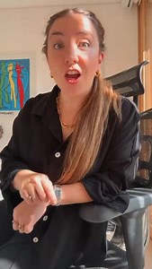 Bot es un pequeño robot que, mientras construye una nave espacial, sueña con conocer el Universo, y Lu, una inteligente chinita que le enseña sobre este. Ambos emprenderán una gran aventura por nuestro Sistema Solar, acercándose peligrosamente hacia el centro de la Vía Láctea donde se enfrentarán a los peligros de los agujeros negros, además conocerán diferentes planetas, aprenderemos sobre la fuerza de gravedad y otros interesantes temas relacionados con el Universo. Sus aventuras están disponi