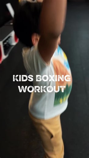 Santa cookies had their fun… now it’s time to get to work. 🥊 Winter boxing = 🔥 Burn energy 💪 Build confidence 🧠 Learn discipline ⚡ Stay active all season Let’s keep these kids moving and growing all winter long. Start their Boxing journey with us 🥊 #myboxingjourney . . . #boxing #boxingforkids #kidsboxing #boxingfitness #buckscounty #bristolborough #mybristolborough #buckscountypa #legendaryjoirney | Keystone Boxing Gym
