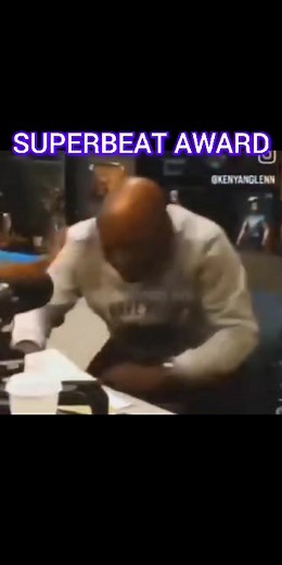 NTACO MUTAKOZE🤣🤣 ngo Kirikou A Kili ahombe akaduga ka Superbat Burundi Ariko kubw'Imana Vyarakunze🔥🔥🔥 #Urwenya - #Rire - #Humour - #Drôle - #Funny - #Comédie - #LOL - #FousRires - #FunnyVideo - #Sketch -#Jokes - #LaughOutLoud - #BurundiHumour - #AfricanComedy - #StandUpComedy - #BestLaugh | Dagara Burundi