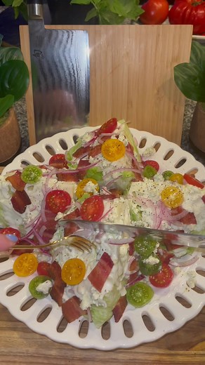 How to Make a Delicious Wedge Salad