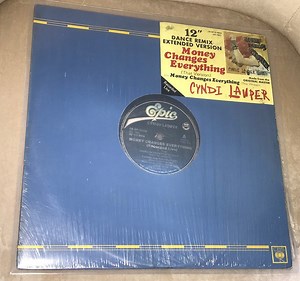 Cyndi Lauper - Money Changes Everything (Live)